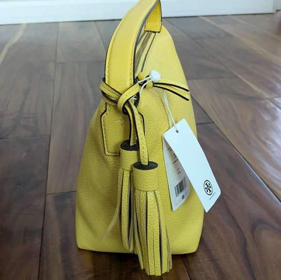 Tory Burch Thea Pebbled Leather Small Slouchy Shoulder Bag + Gift Bag Nw… - Picture 4 of 8